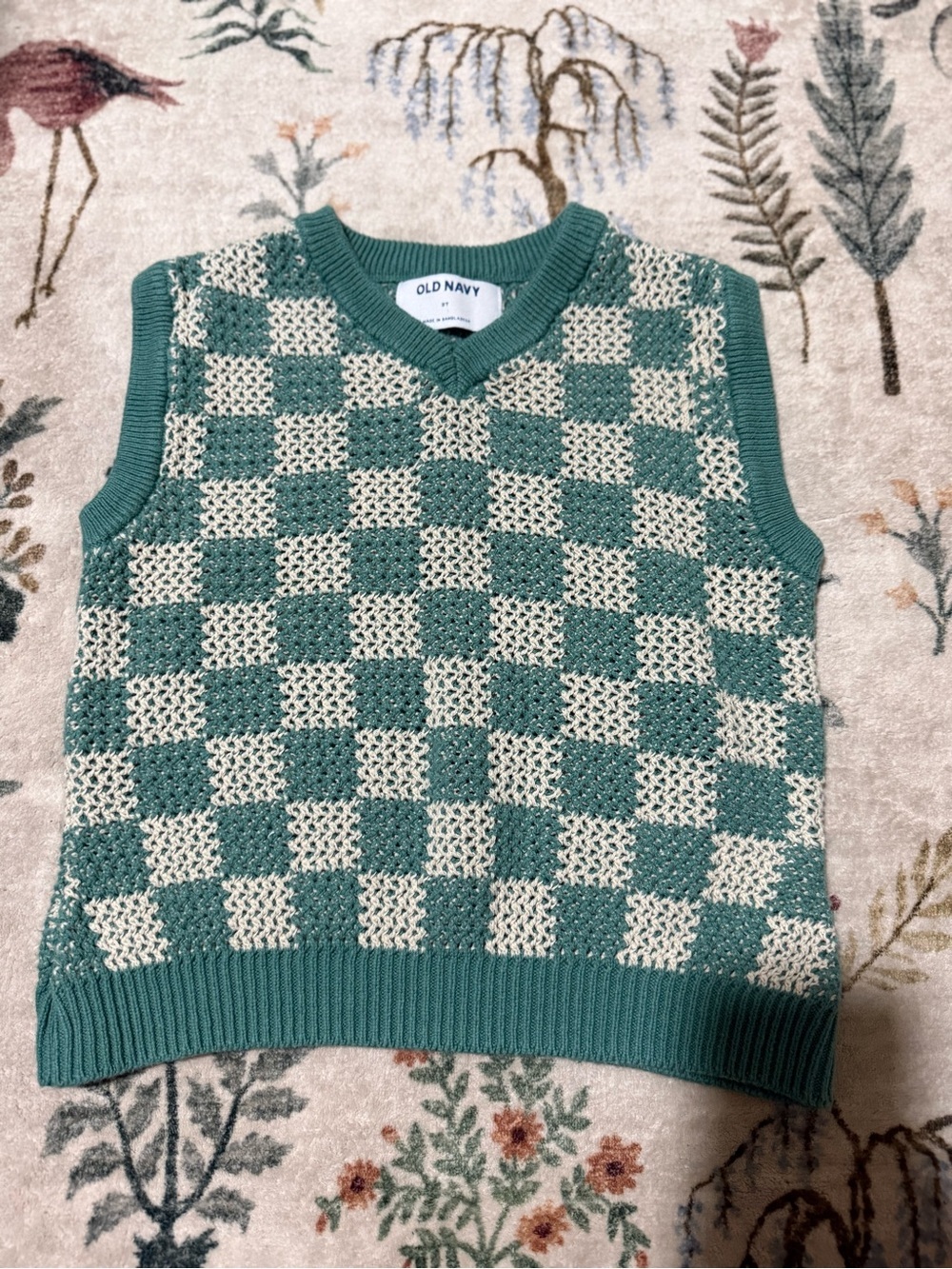 Old Navy Checkerboard Knit Vest in Sage and Cream 3T